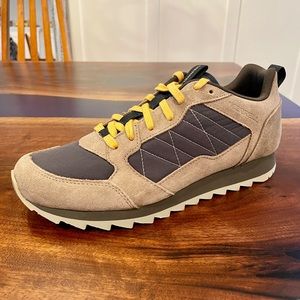 Merrell Alpine Sneaker (Men’s Size 8.5)